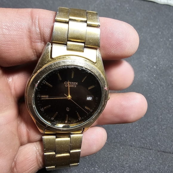 Citizen Mens Quartz Watch Gold Tone Black Date Just 5510-076214 Parts Or Repair - Picture 9 of 9